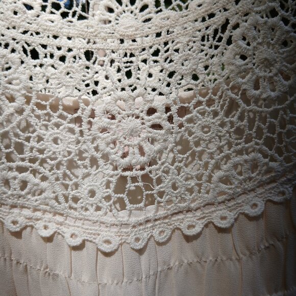 Forever 21 Cream Long Sleeve Flowy Poly/Chiffon Crochet Top Tunic Dress Sz L - Picture 3 of 8